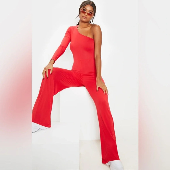 Pretty Little Thing Red One Shoulder Long Sleeve Jumpsuit - Size  14 - Picture 4 of 14
